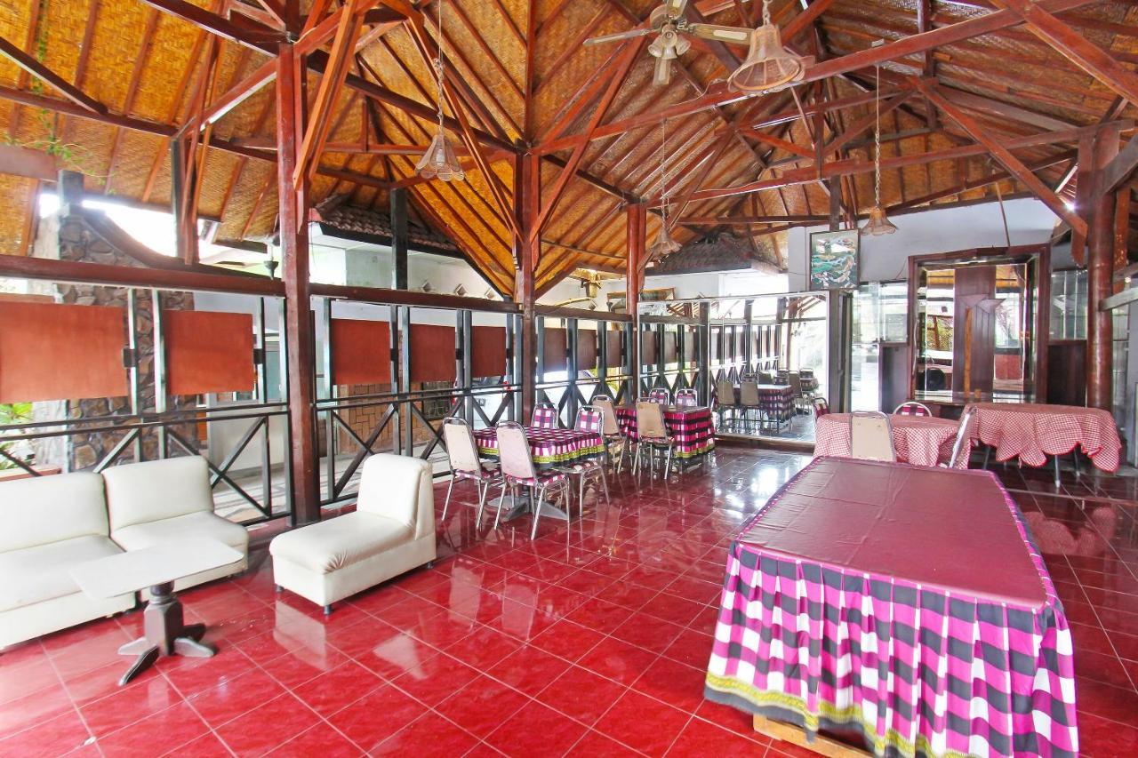 Oyo 91516 Wisata Hotel Матарам Екстериор снимка